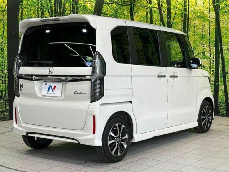 N BOX CUSTOM