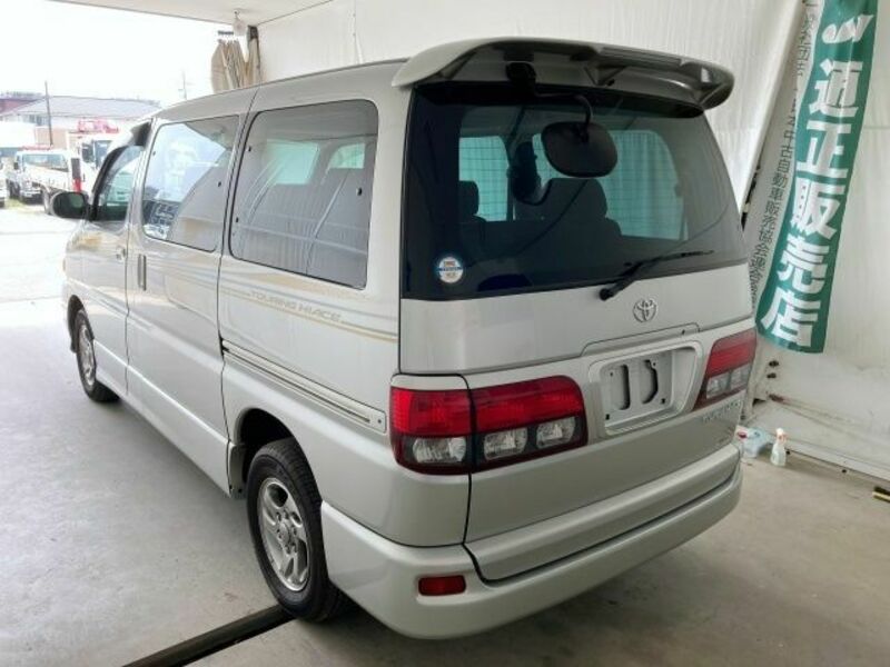 TOURING HIACE-1