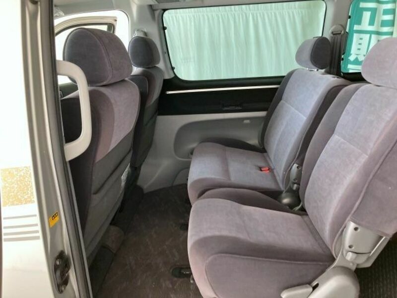 TOURING HIACE-4