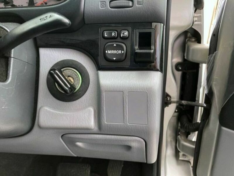 TOURING HIACE-15
