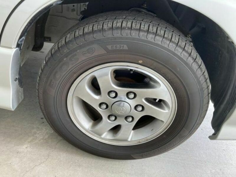 TOURING HIACE-22