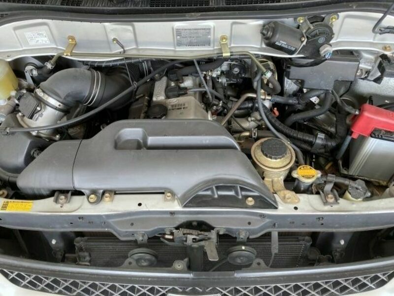 TOURING HIACE-25