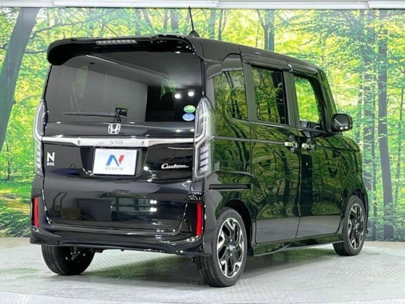 N BOX CUSTOM-16