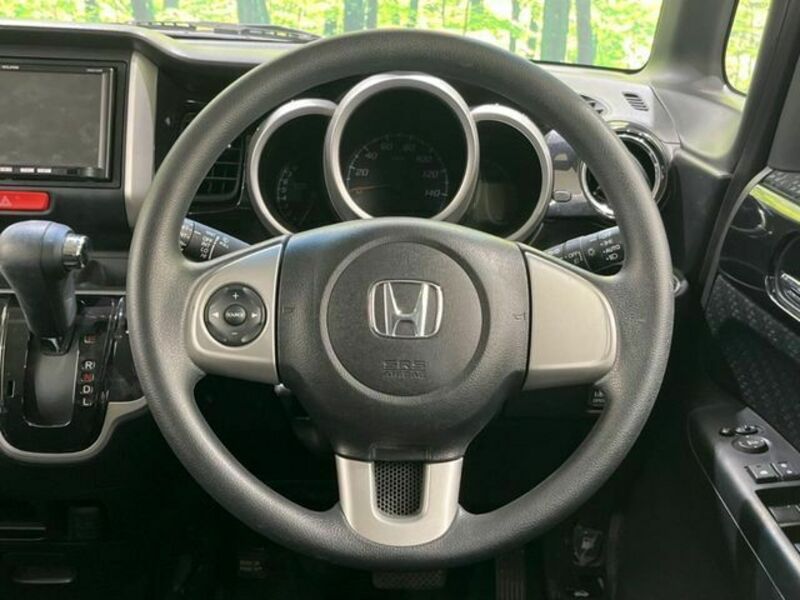 N BOX CUSTOM-11