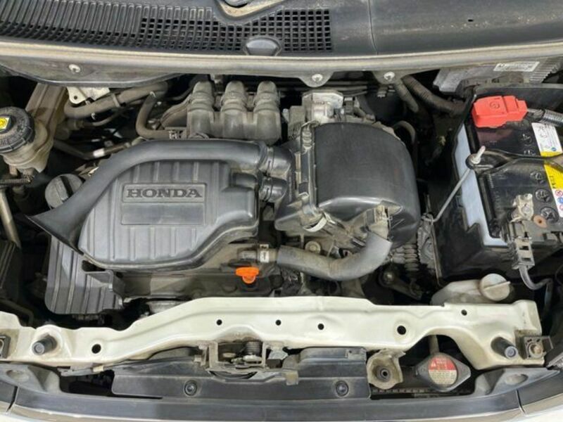 N BOX CUSTOM-18