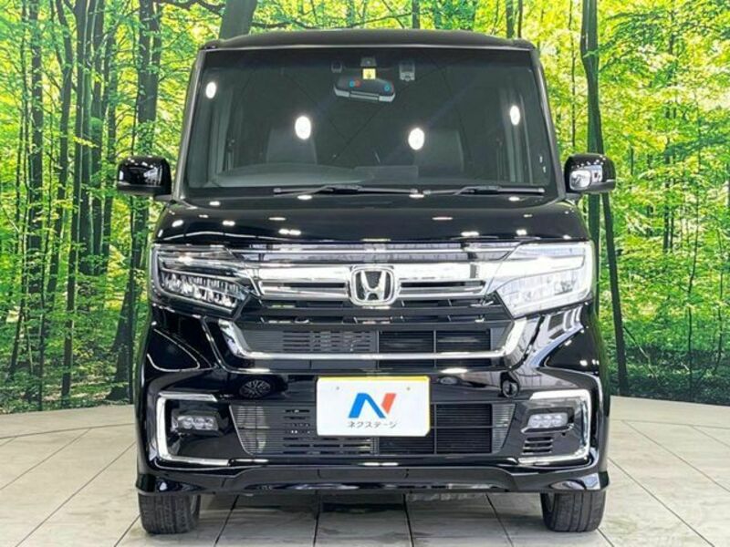 N BOX CUSTOM-13