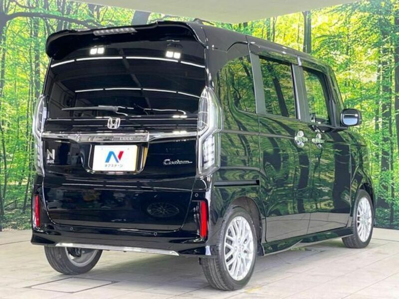 N BOX CUSTOM-16