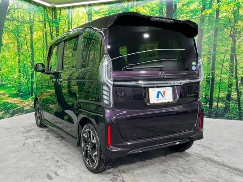 N BOX CUSTOM-18