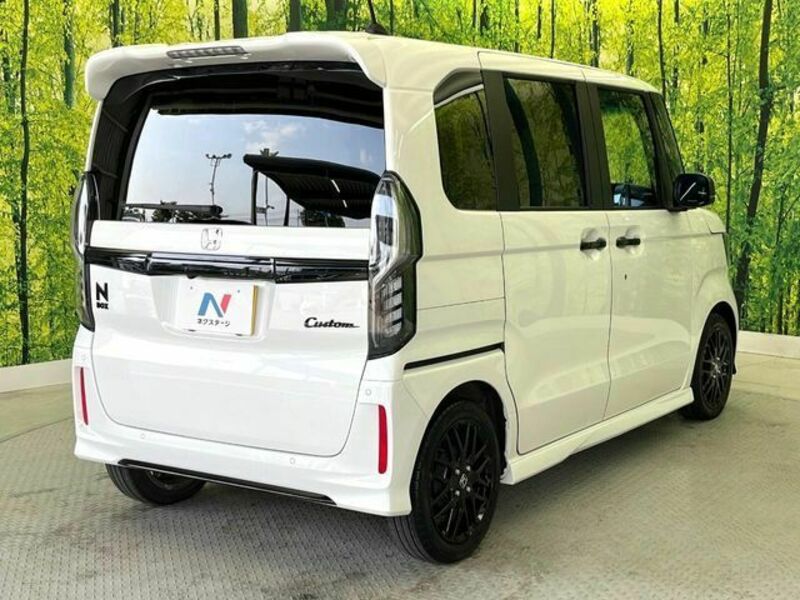 N BOX CUSTOM