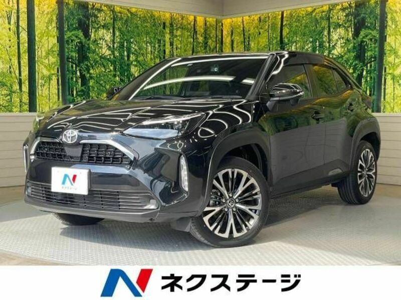 YARIS CROSS