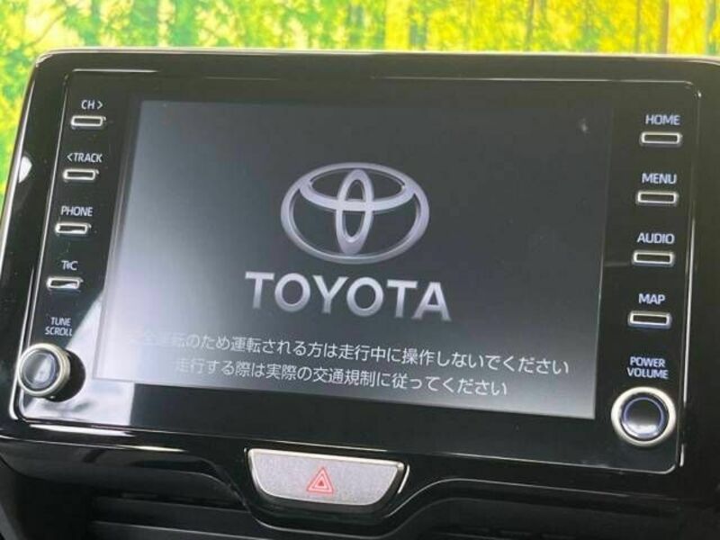 YARIS CROSS-3