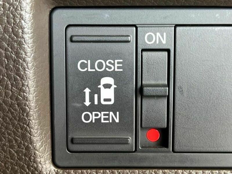 N BOX