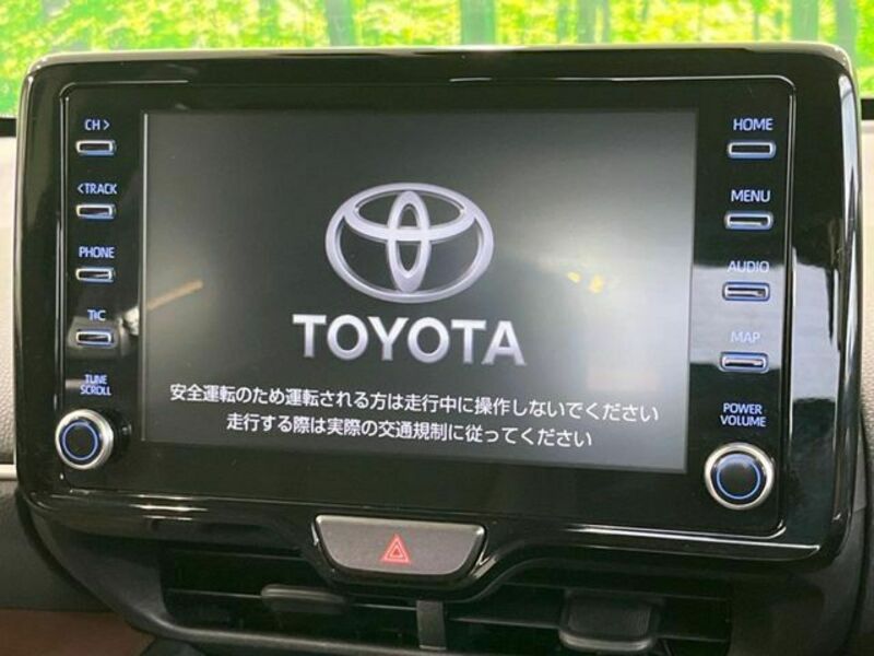 YARIS CROSS-3