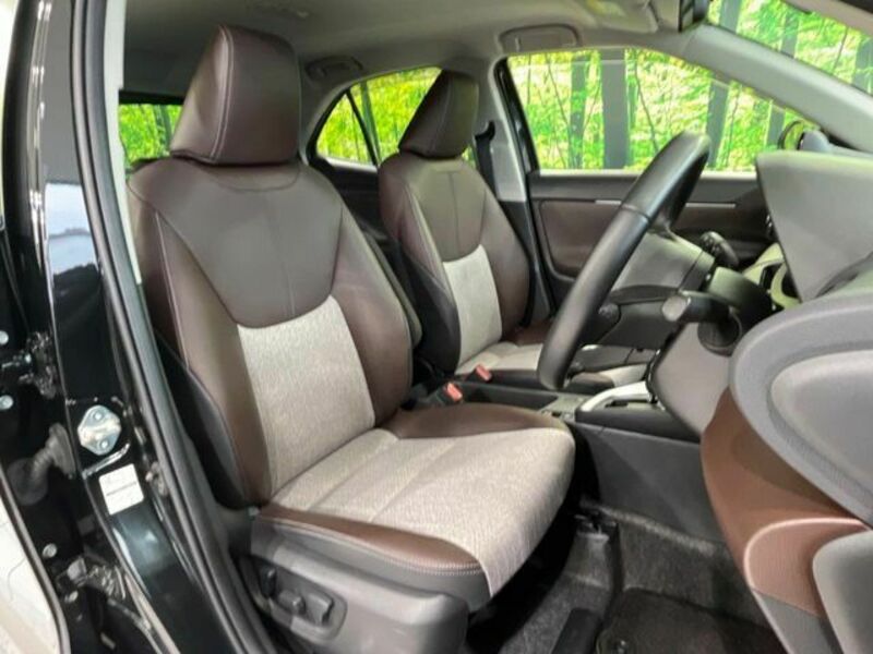 YARIS CROSS-7
