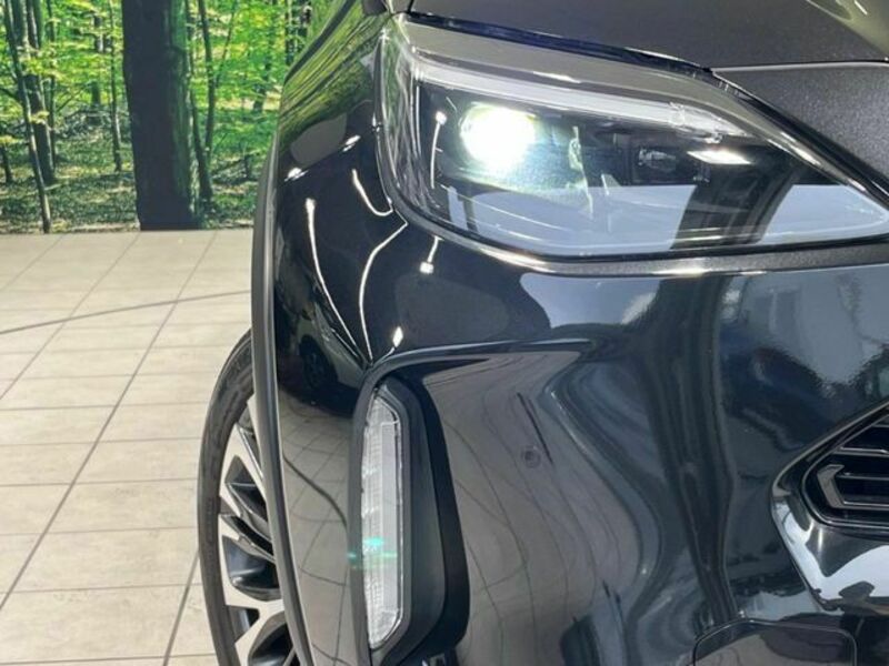YARIS CROSS-11
