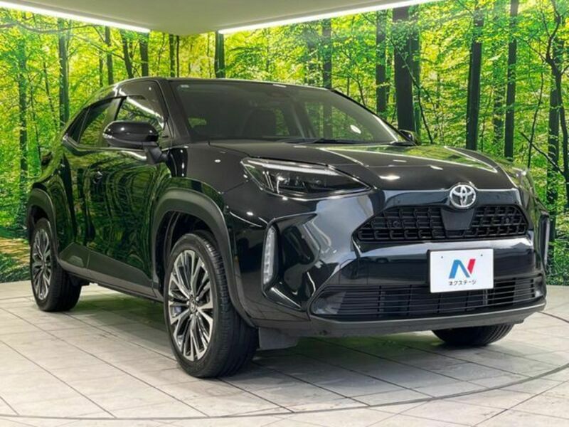 YARIS CROSS-15