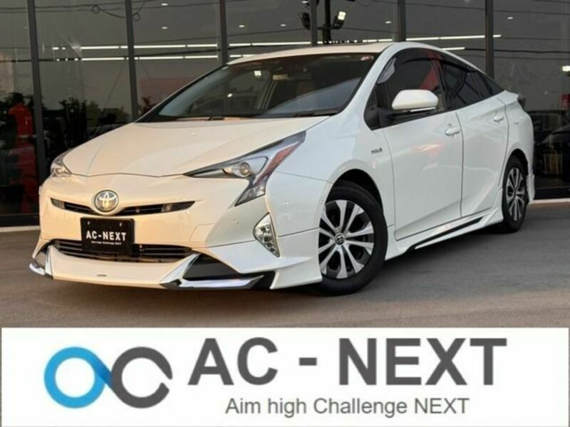 TOYOTA　PRIUS