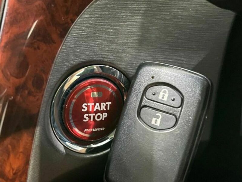 PRIUS-7
