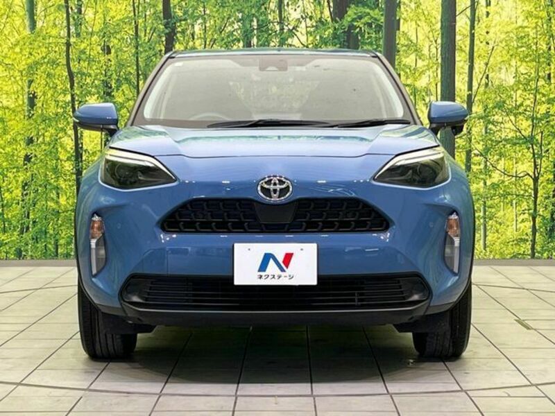 YARIS CROSS-13
