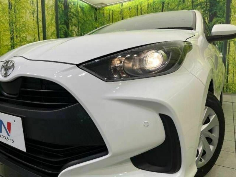 YARIS-11