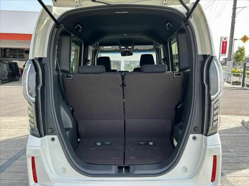 N BOX CUSTOM-19