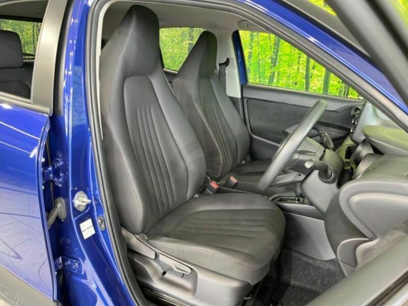 YARIS CROSS