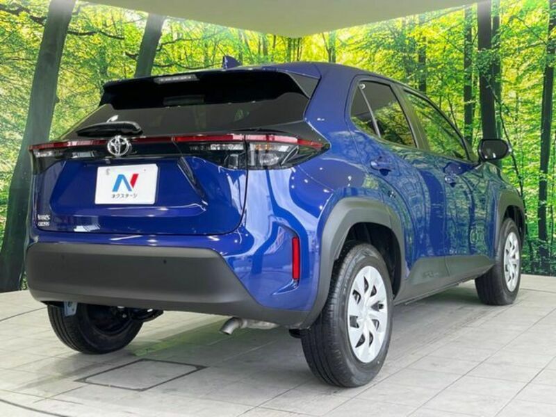 YARIS CROSS
