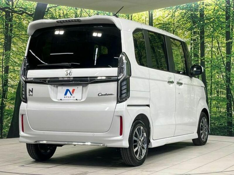 N BOX CUSTOM