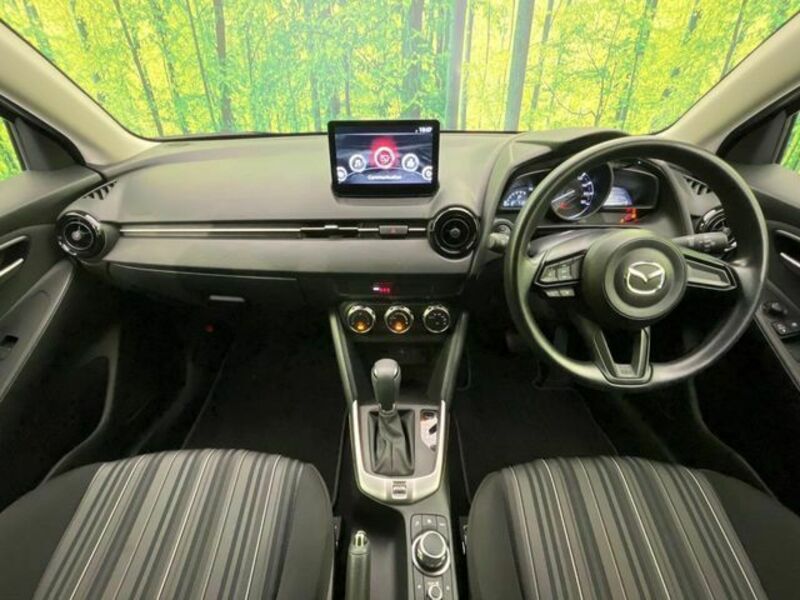 MAZDA2