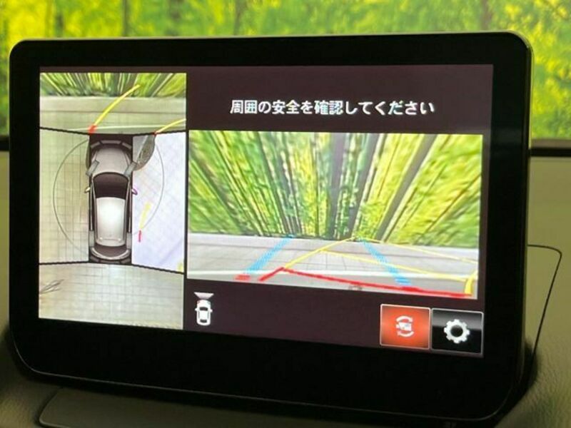 MAZDA2