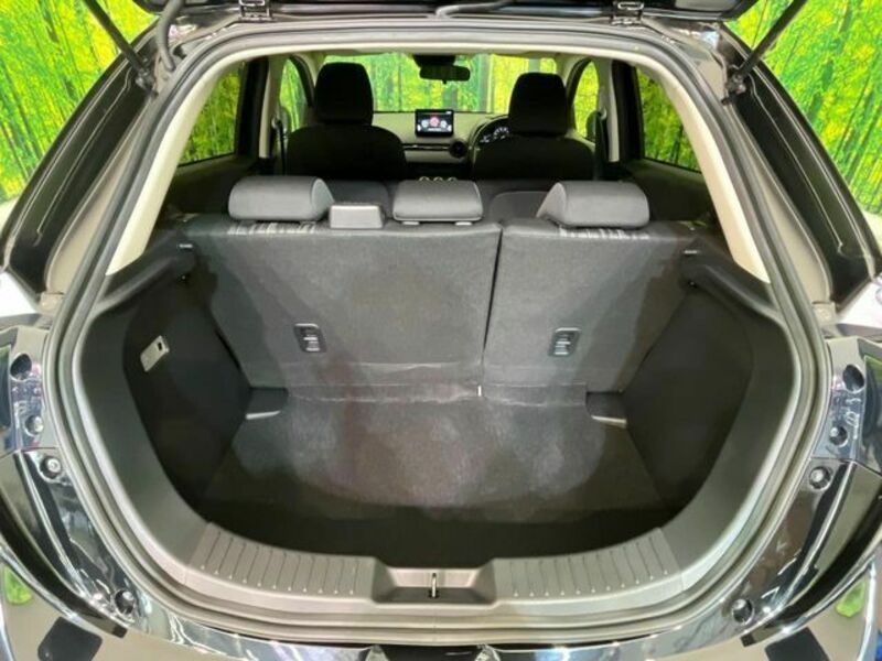 MAZDA2