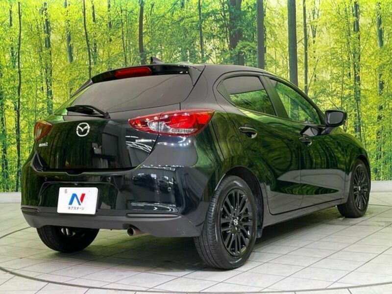 MAZDA2