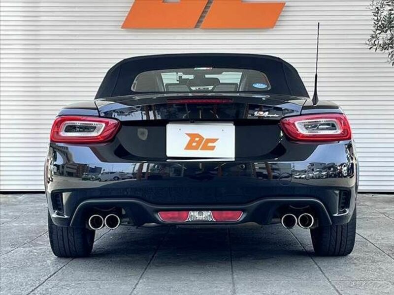 ABARTH 124 SPIDER