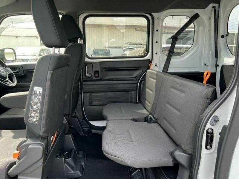 N-VAN