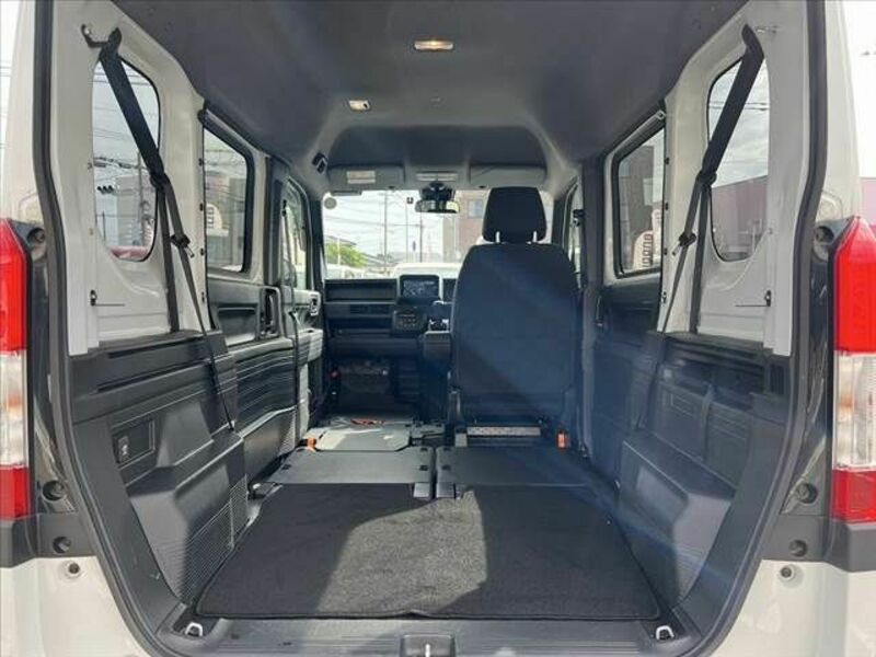 N-VAN