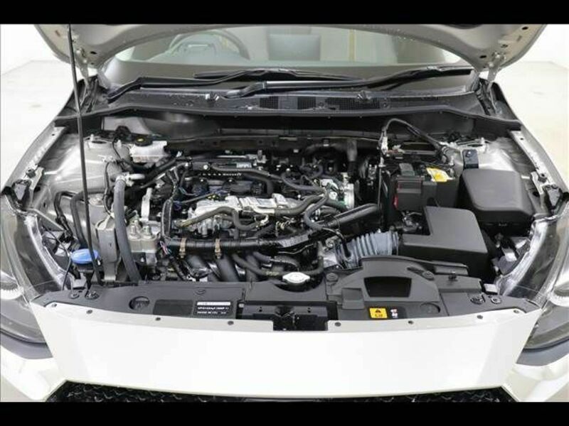 MAZDA2