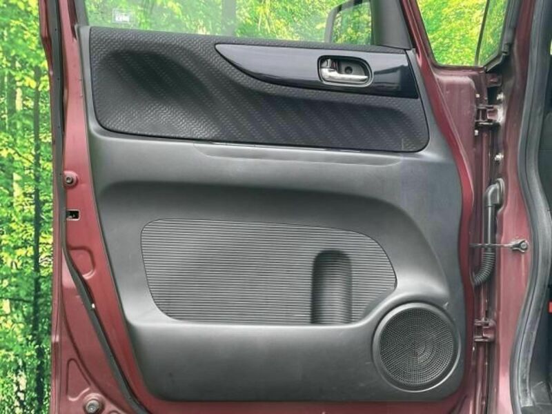 N BOX CUSTOM-28