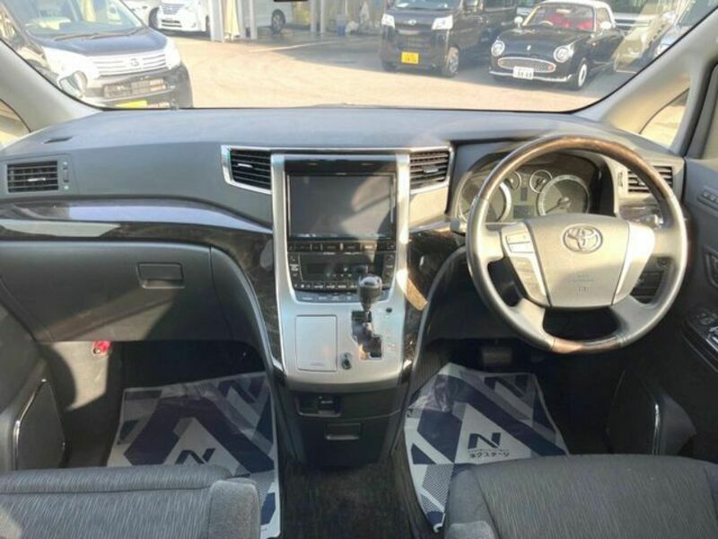 VELLFIRE-1
