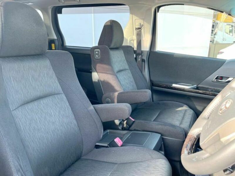 VELLFIRE-6