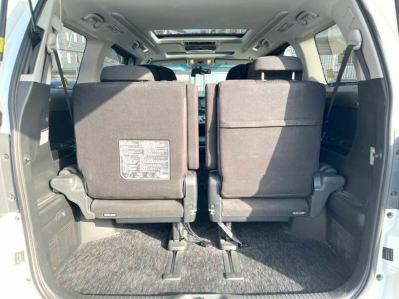 VELLFIRE-9