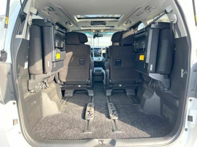VELLFIRE-10