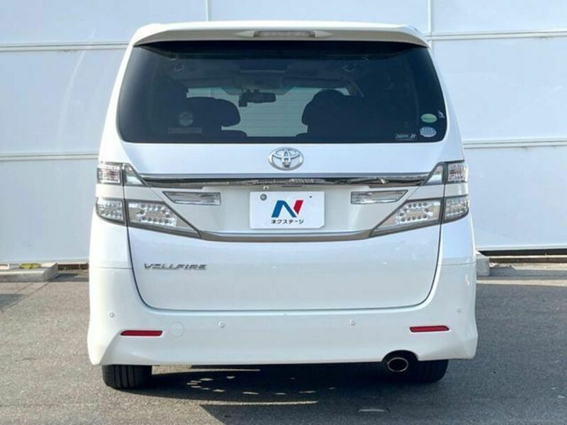 VELLFIRE-12
