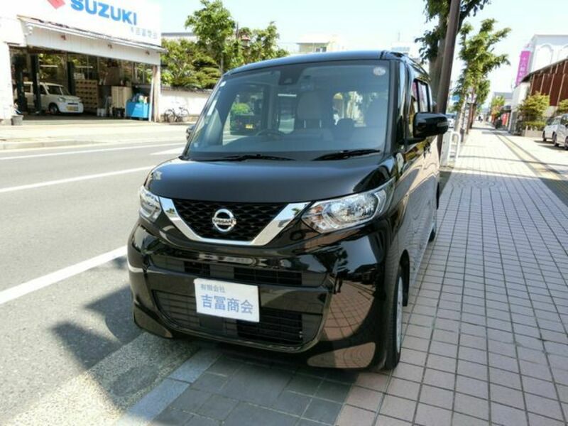 NISSAN ROOX
