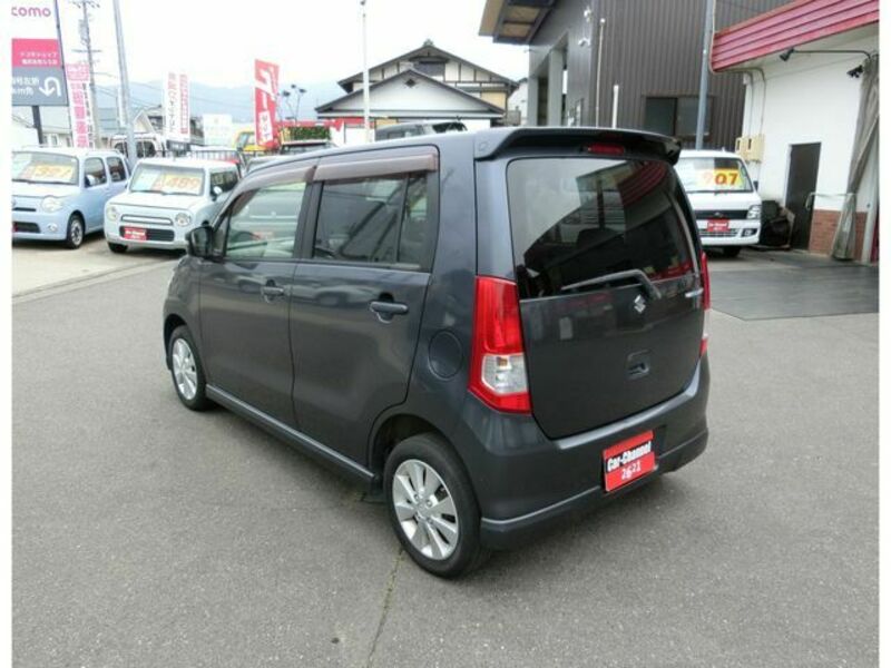 WAGON R