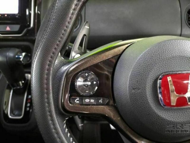 N BOX CUSTOM-12