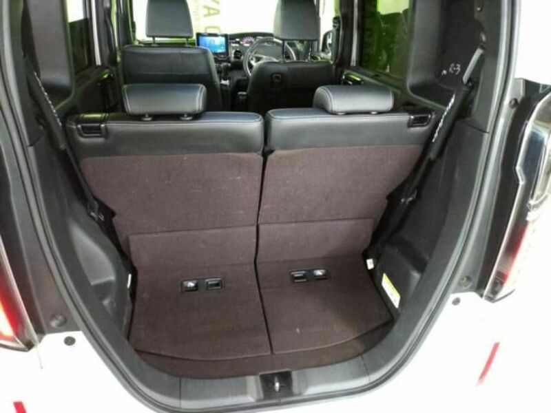 N BOX CUSTOM-24