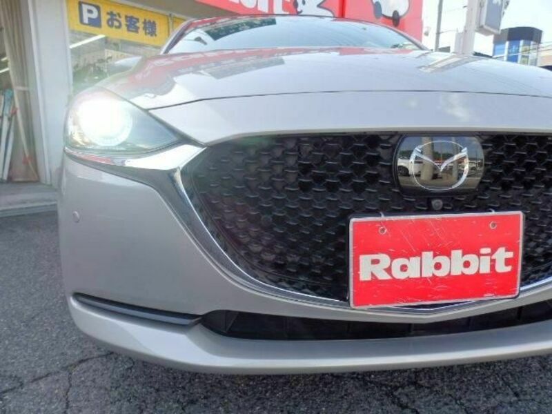 MAZDA2