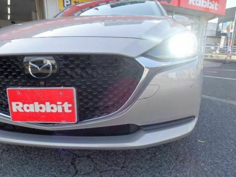 MAZDA2
