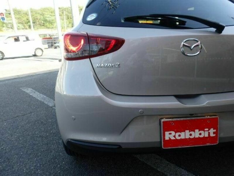 MAZDA2