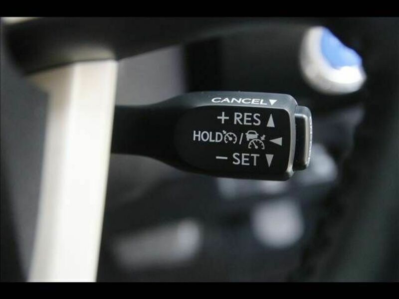 PRIUS-7